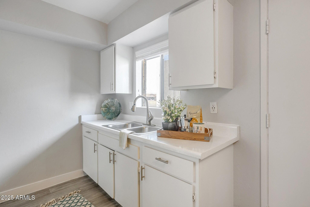 2627 N 45th - Photo 3