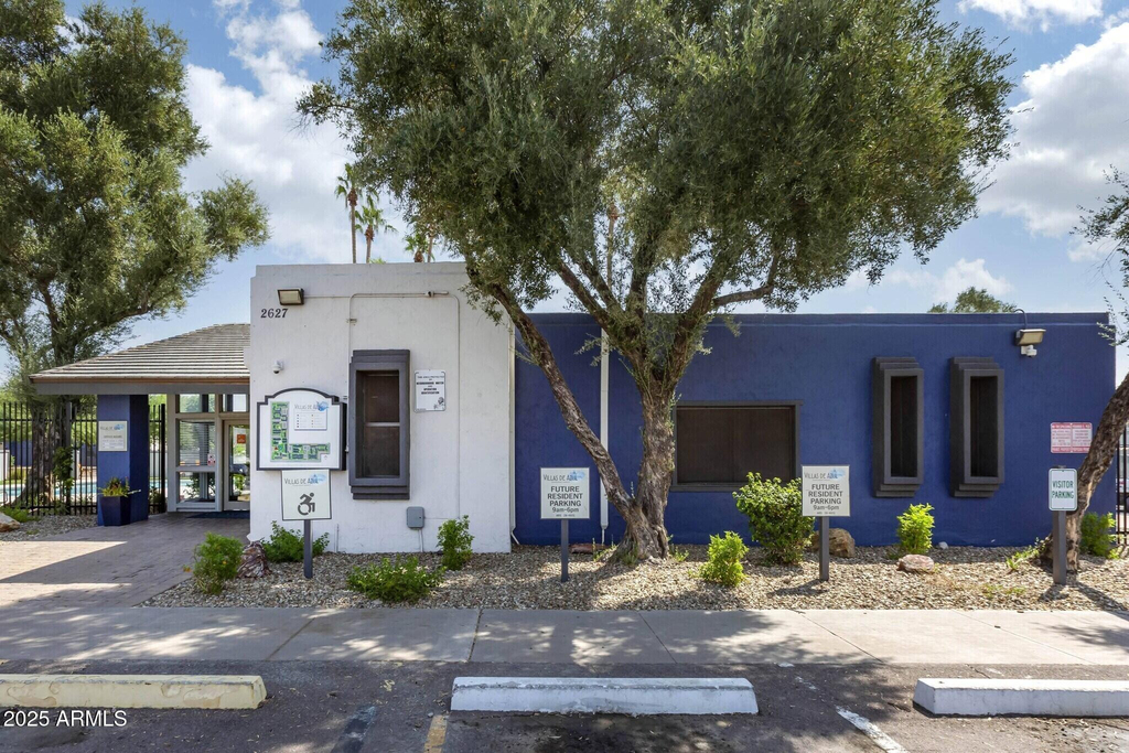 2627 N 45th - Photo 11