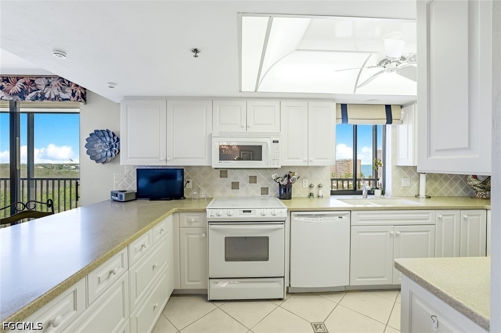 26235 Hickory Boulevard - Photo 9