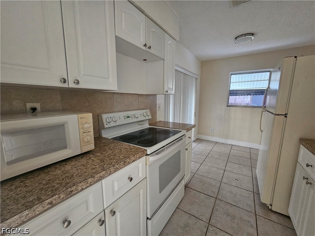 423 Morgan Circle S - Photo 8