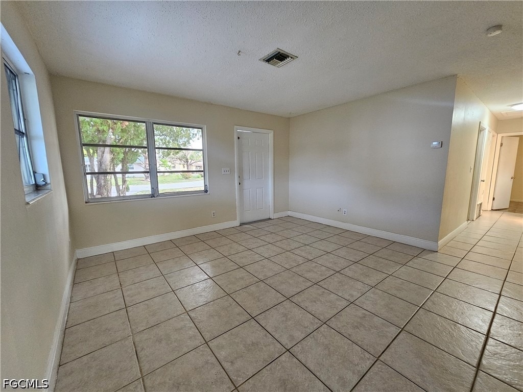 423 Morgan Circle S - Photo 14