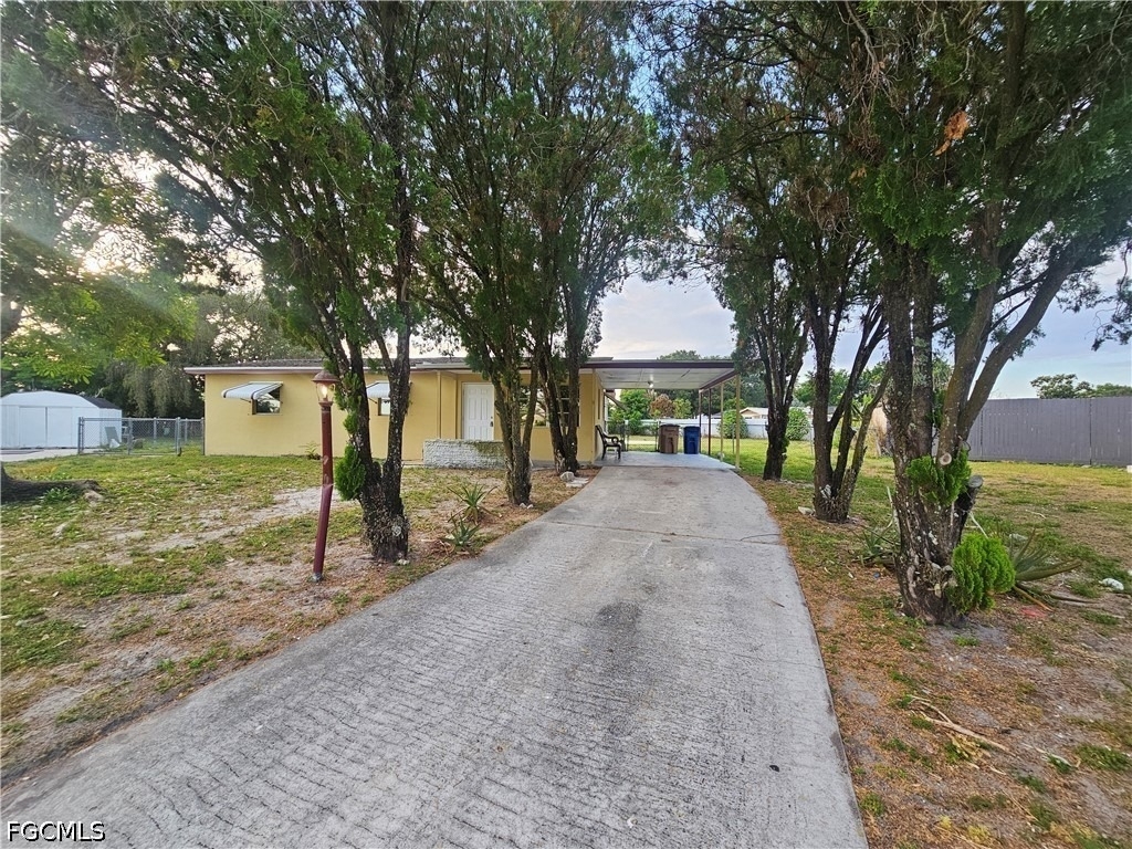 423 Morgan Circle S - Photo 0