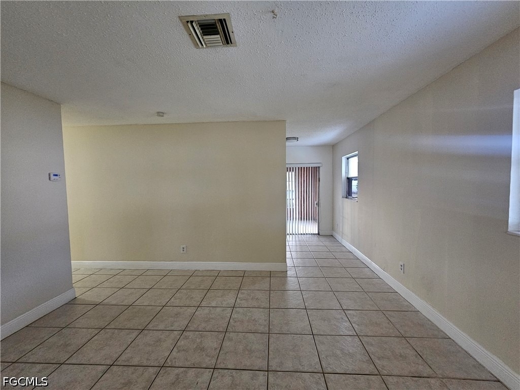 423 Morgan Circle S - Photo 3