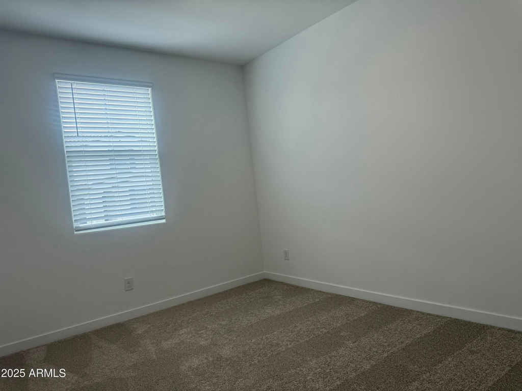 2890 E Frontiersman Lane - Photo 9