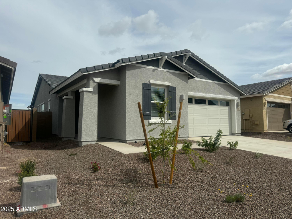 2890 E Frontiersman Lane - Photo 1