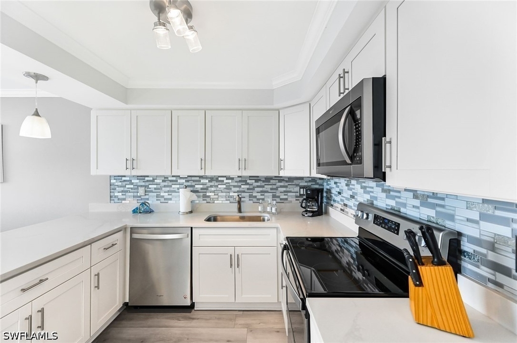 9375 Gulf Shore Drive - Photo 10