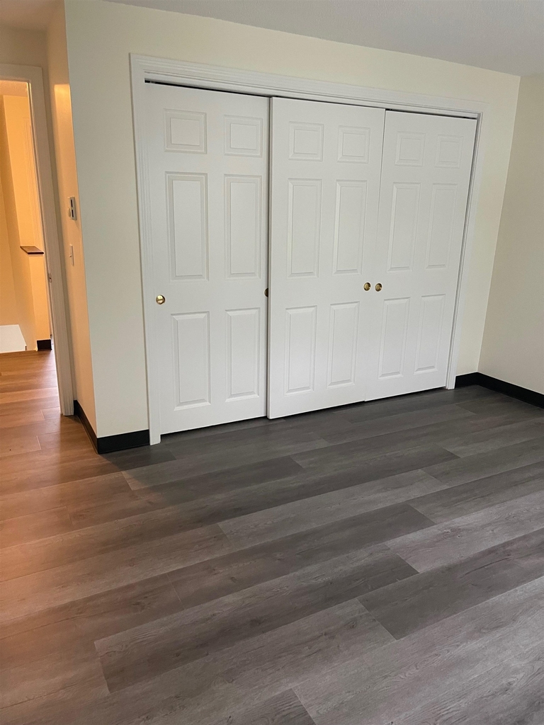 796 Court - Photo 8
