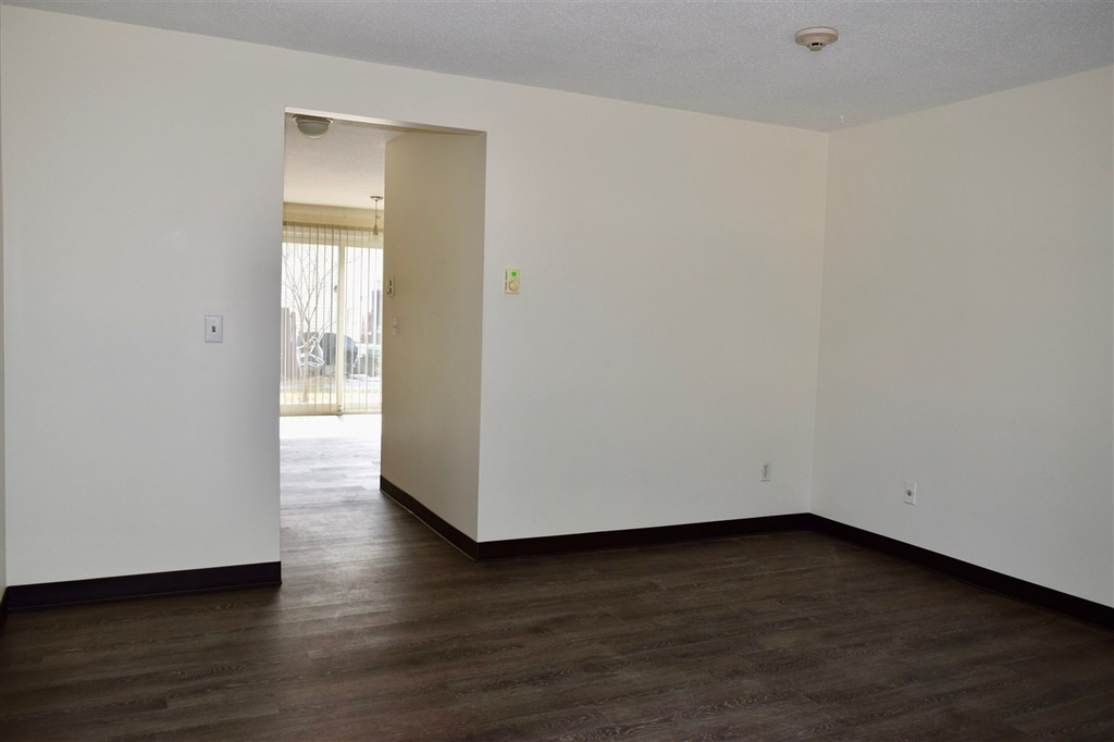 796 Court - Photo 1