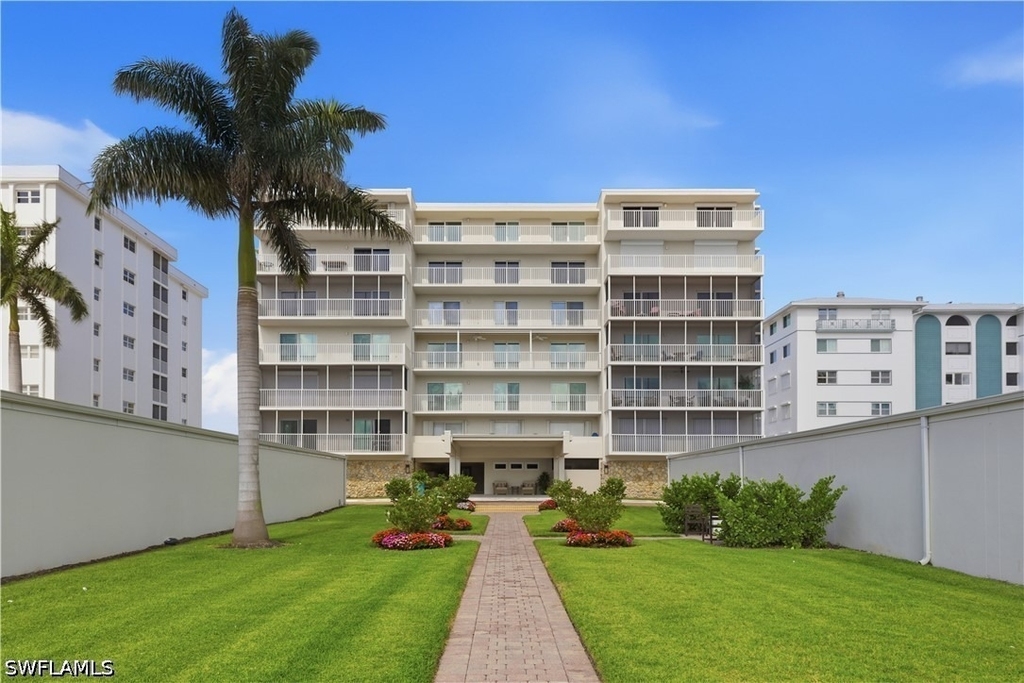 1977 Gulf Shore Boulevard N - Photo 0