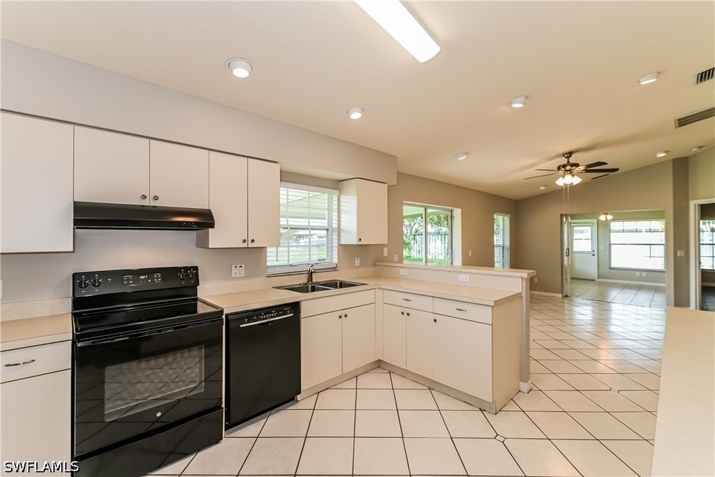 306 Ne 17th Place - Photo 4