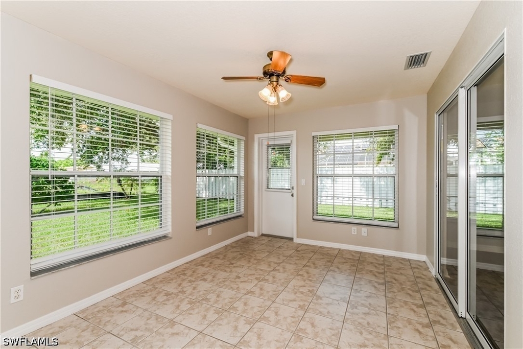 306 Ne 17th Place - Photo 6