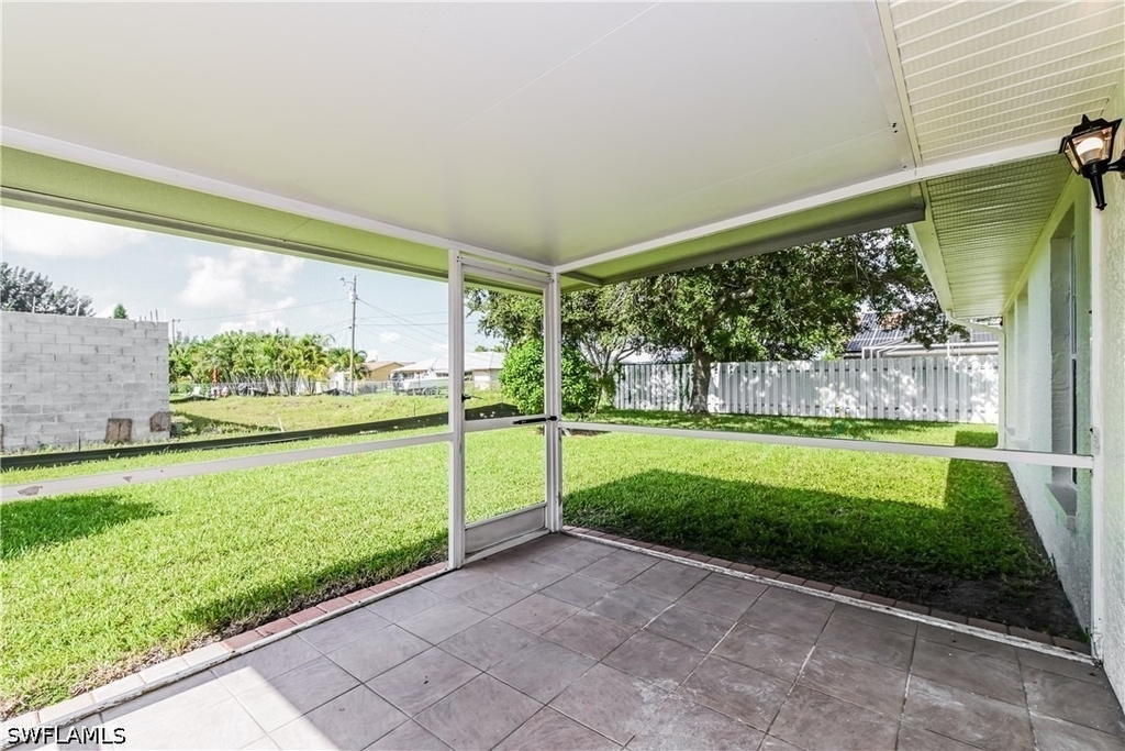 306 Ne 17th Place - Photo 13