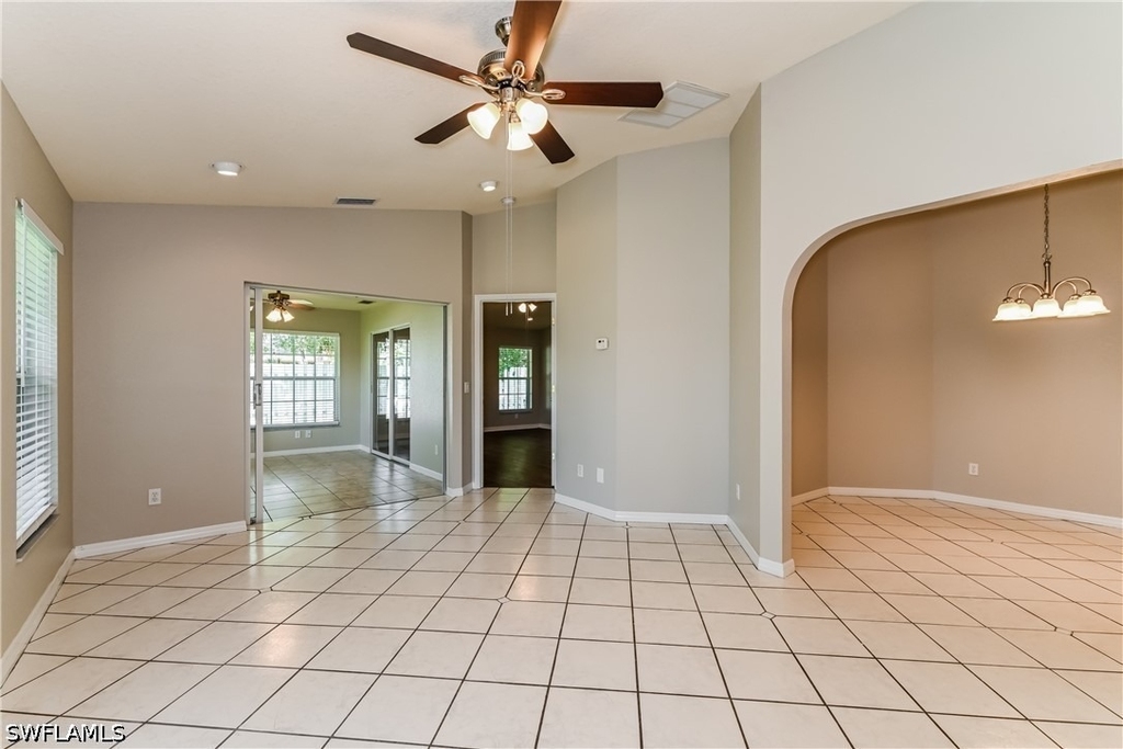 306 Ne 17th Place - Photo 1