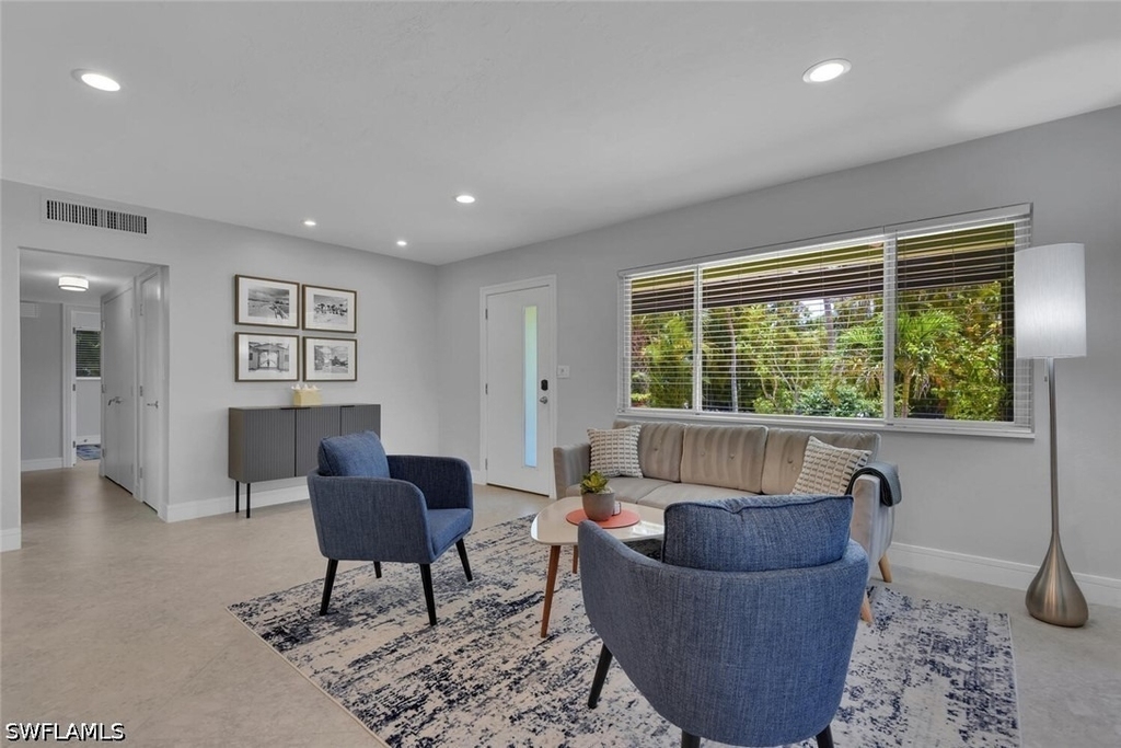 1155 6th Street S - Photo 6