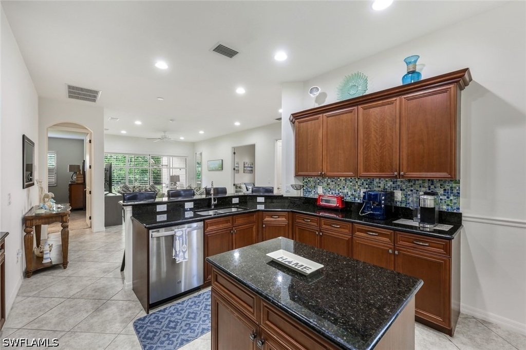 11072 Esteban Drive - Photo 5