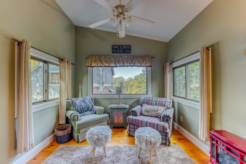 28 Condo - Photo 14