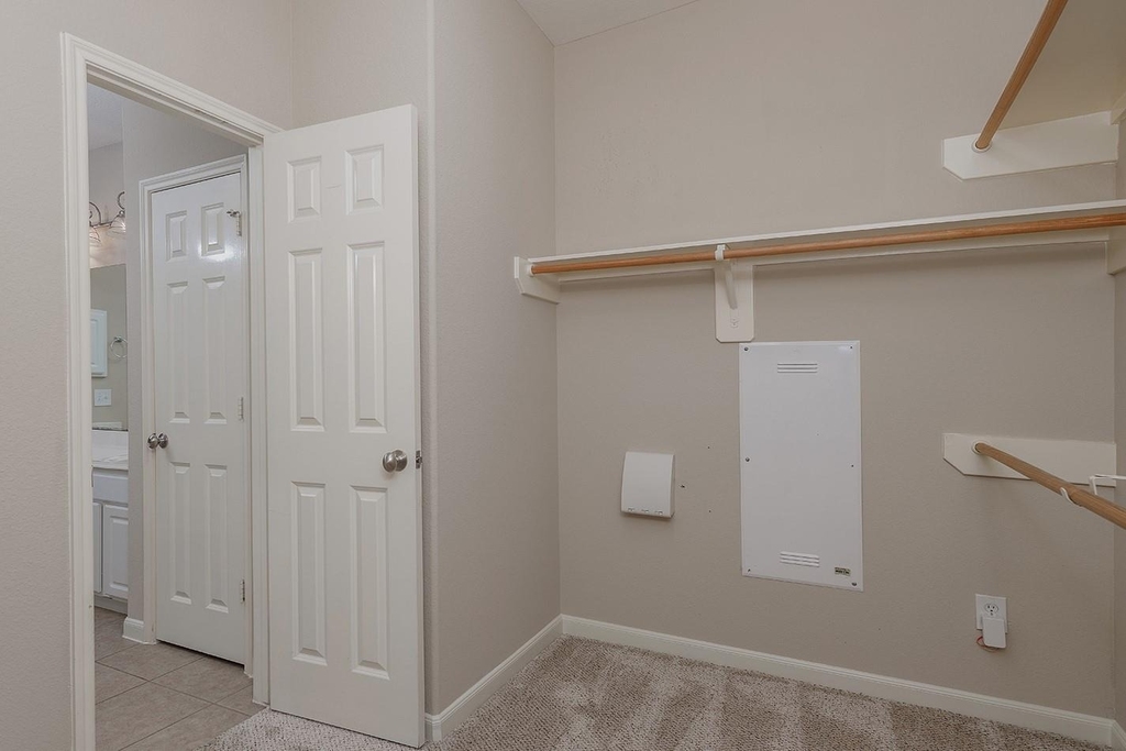 50 E Pipers Green - Photo 17