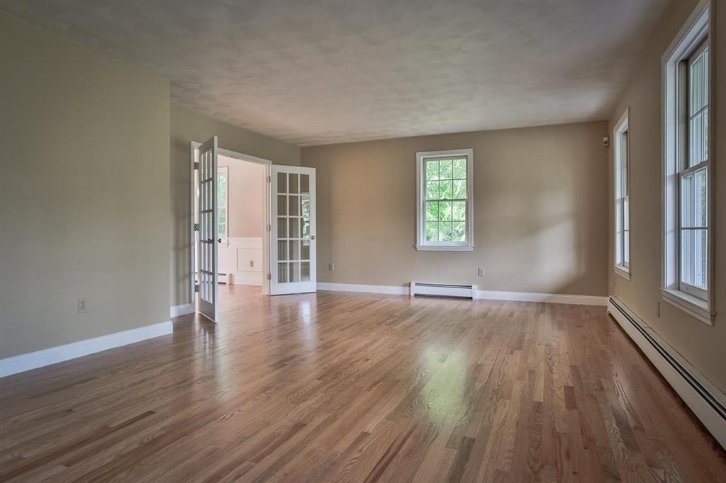 28 Newton - Photo 4