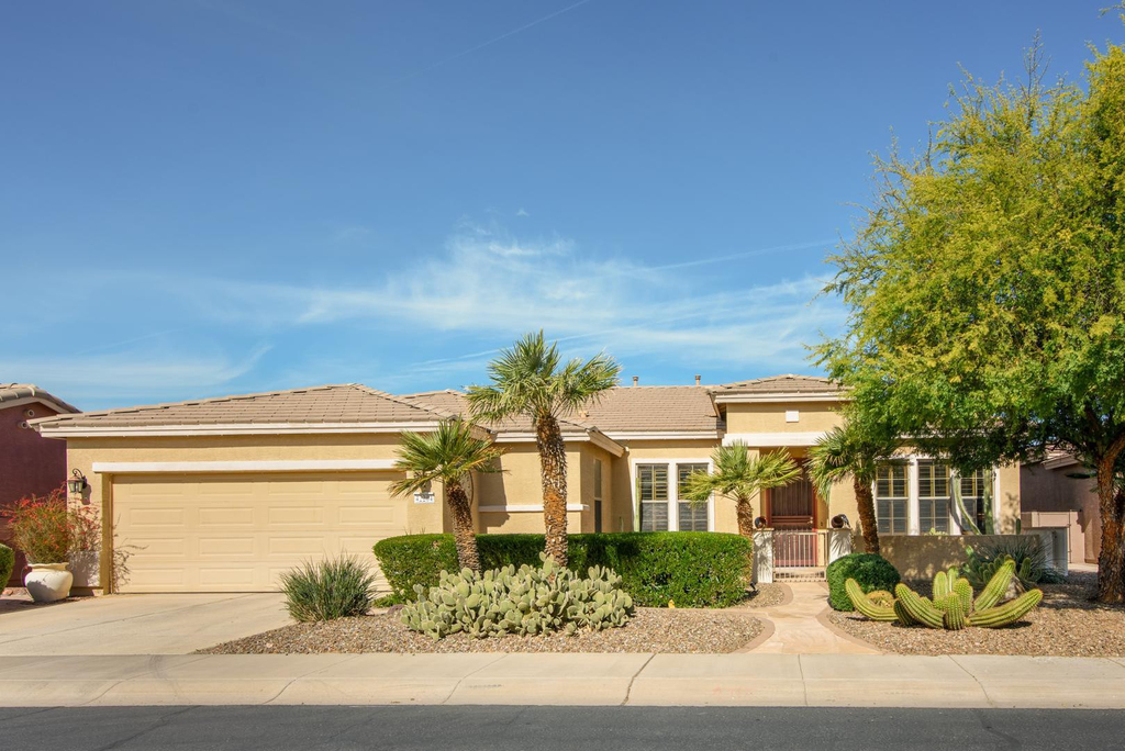 42204 W Rummy Road - Photo 1