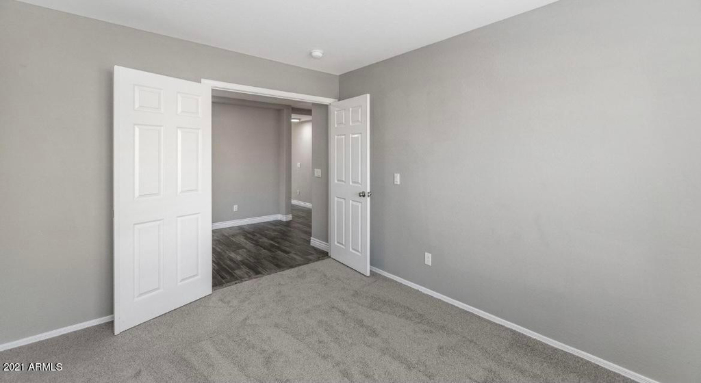 23949 W Hadley - Photo 9