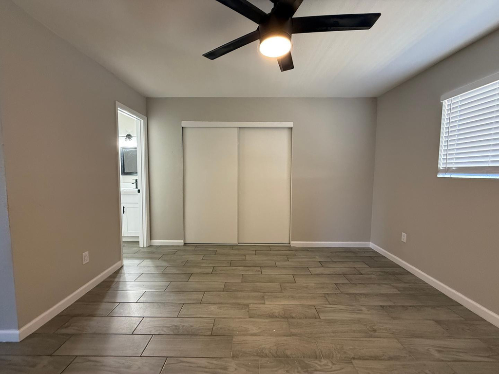 3302 W Loma Lane - Photo 7
