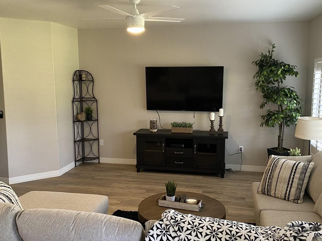 19700 N 76th Street - Photo 4