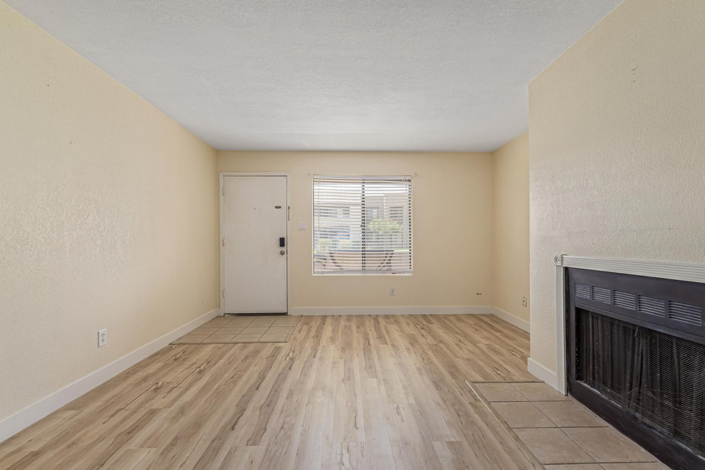 5995 N 78th Street - Photo 9