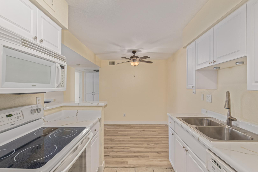 5995 N 78th Street - Photo 24