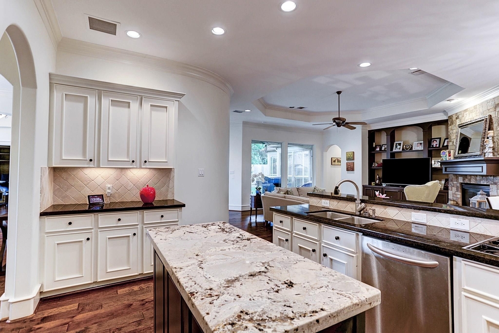 13323 Brentonwood Lane - Photo 9