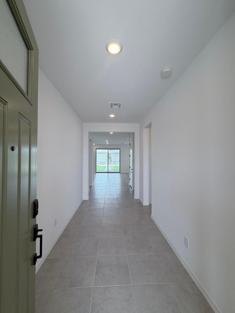 24172 W Raymond Street - Photo 3