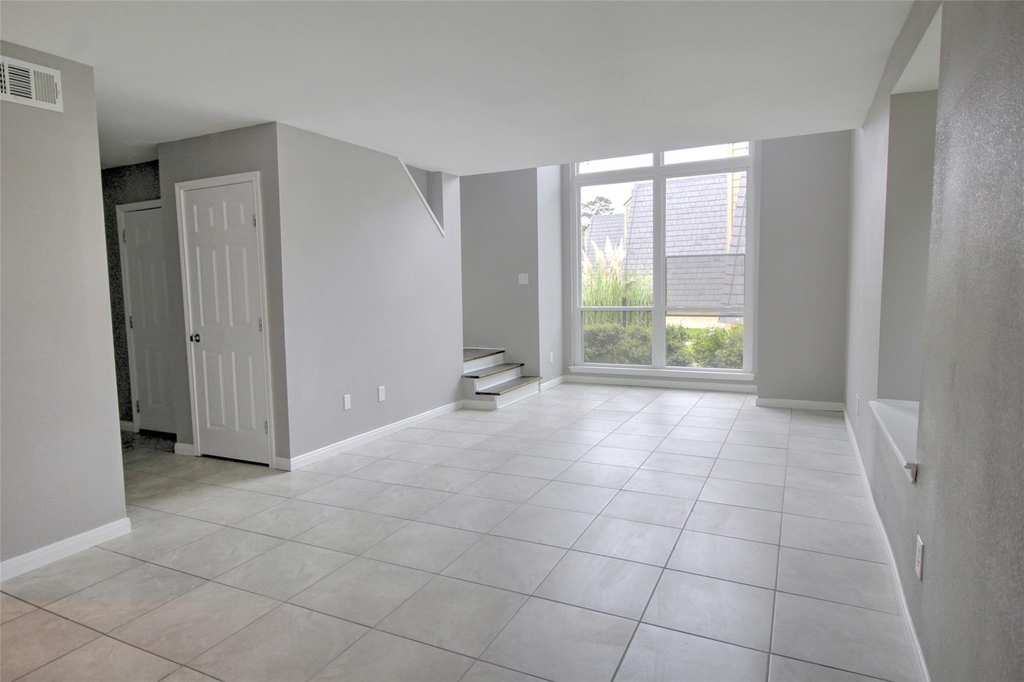 16120 Stuebner Airline Road - Photo 7