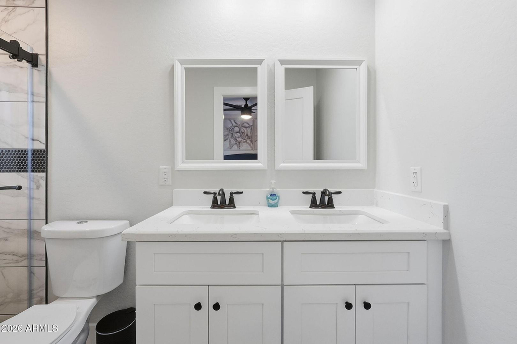 3041 E Elm Street - Photo 34