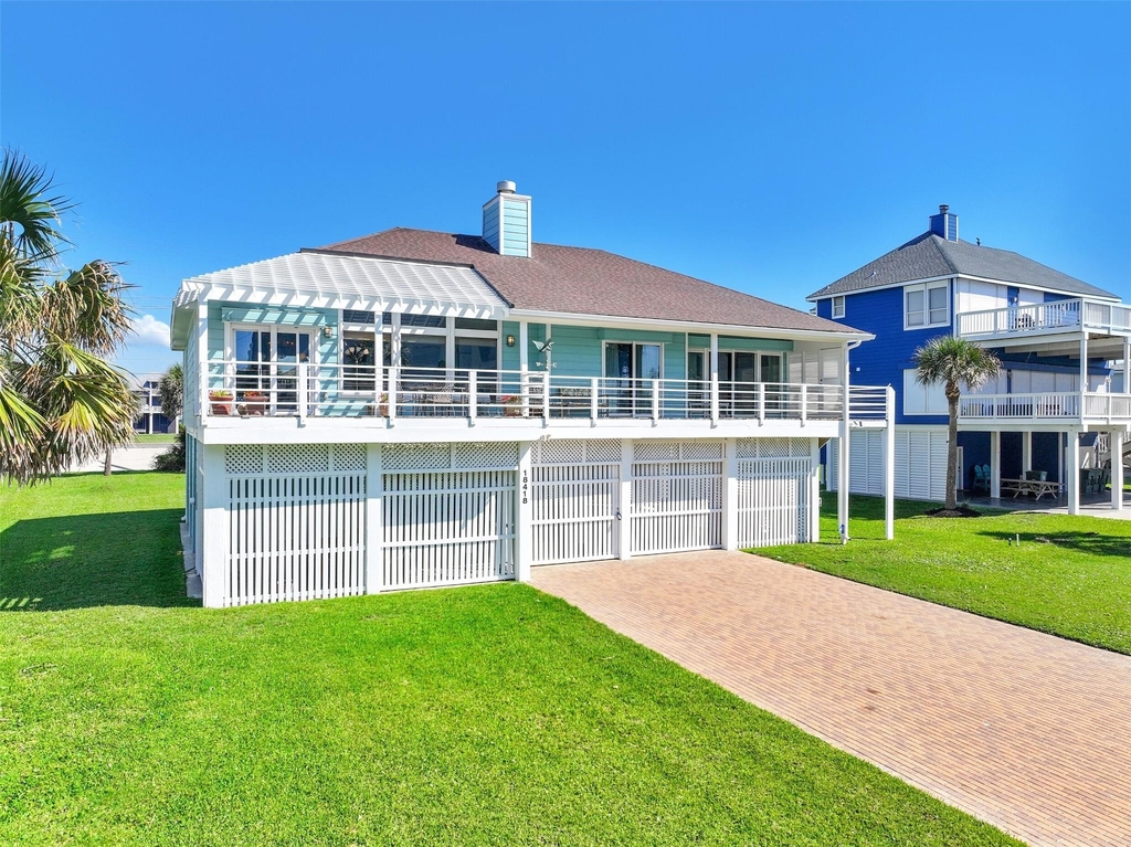 18418 E De Vaca Lane - Photo 1