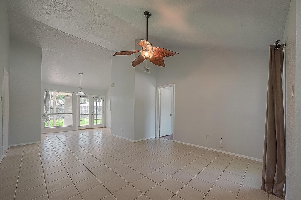 1006 Melford Avenue - Photo 3