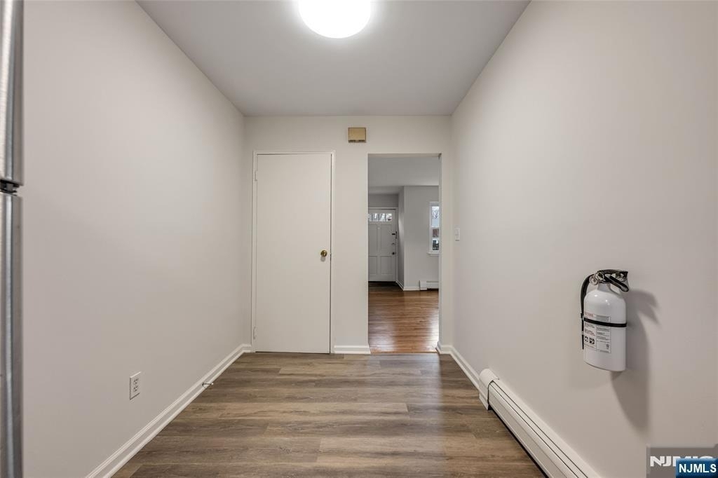 121 Regency - Photo 6