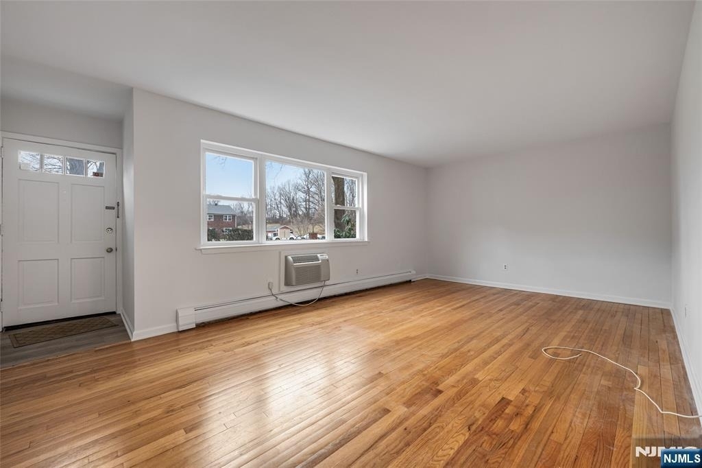 121 Regency - Photo 1