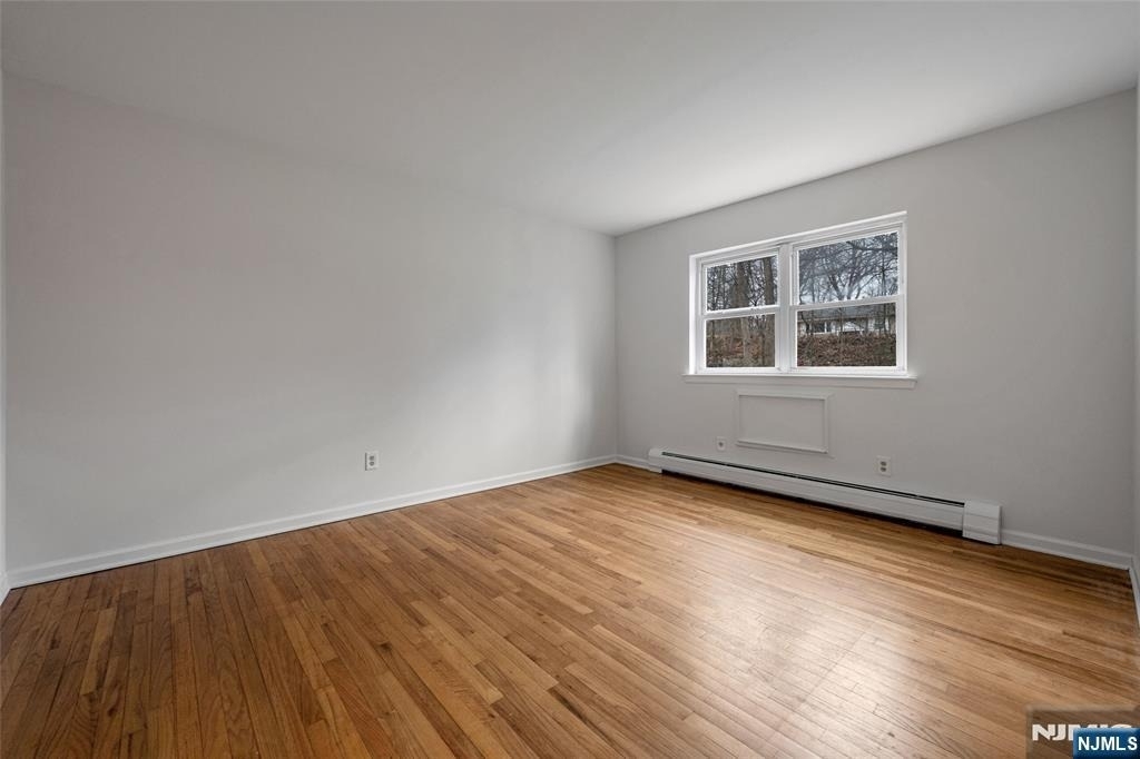121 Regency - Photo 10