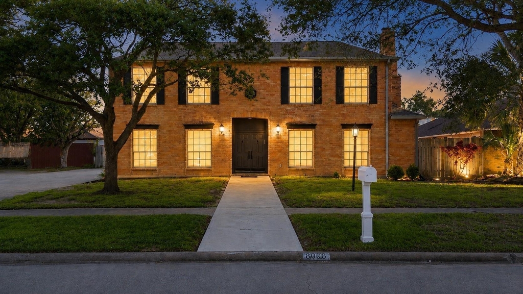 8006 Albin Lane - Photo 1