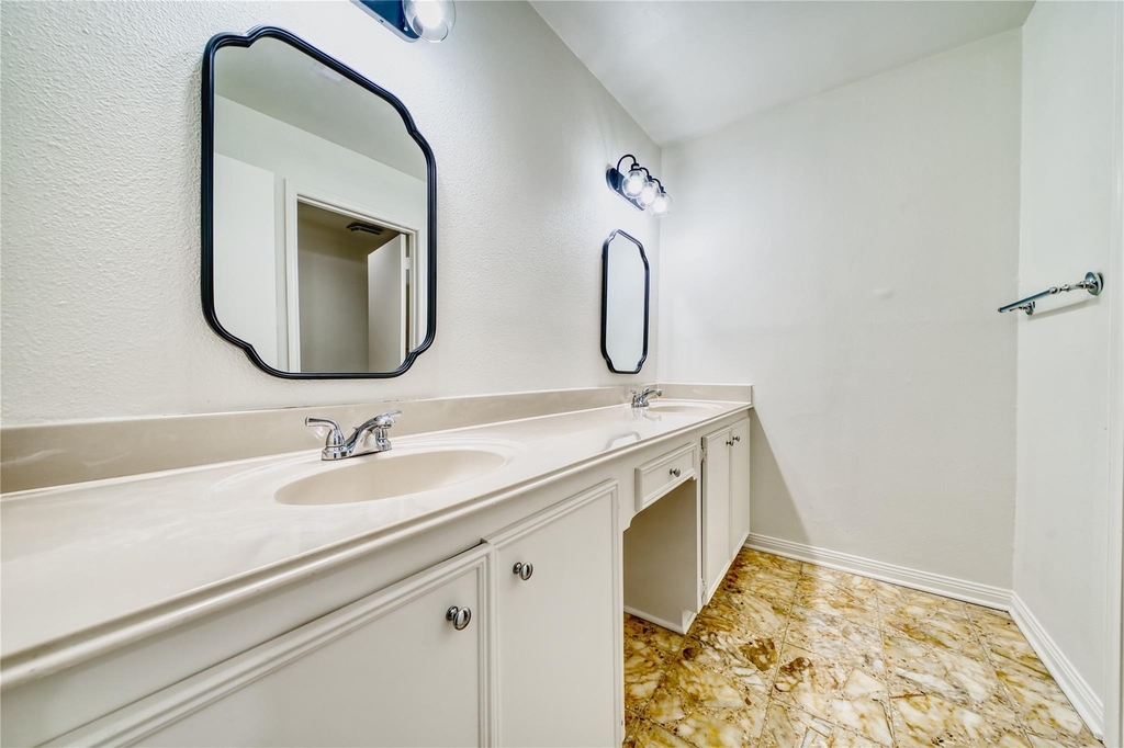 8006 Albin Lane - Photo 25