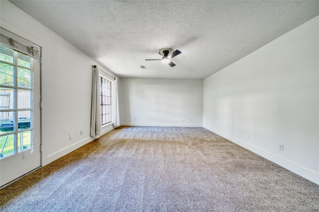 8006 Albin Lane - Photo 19
