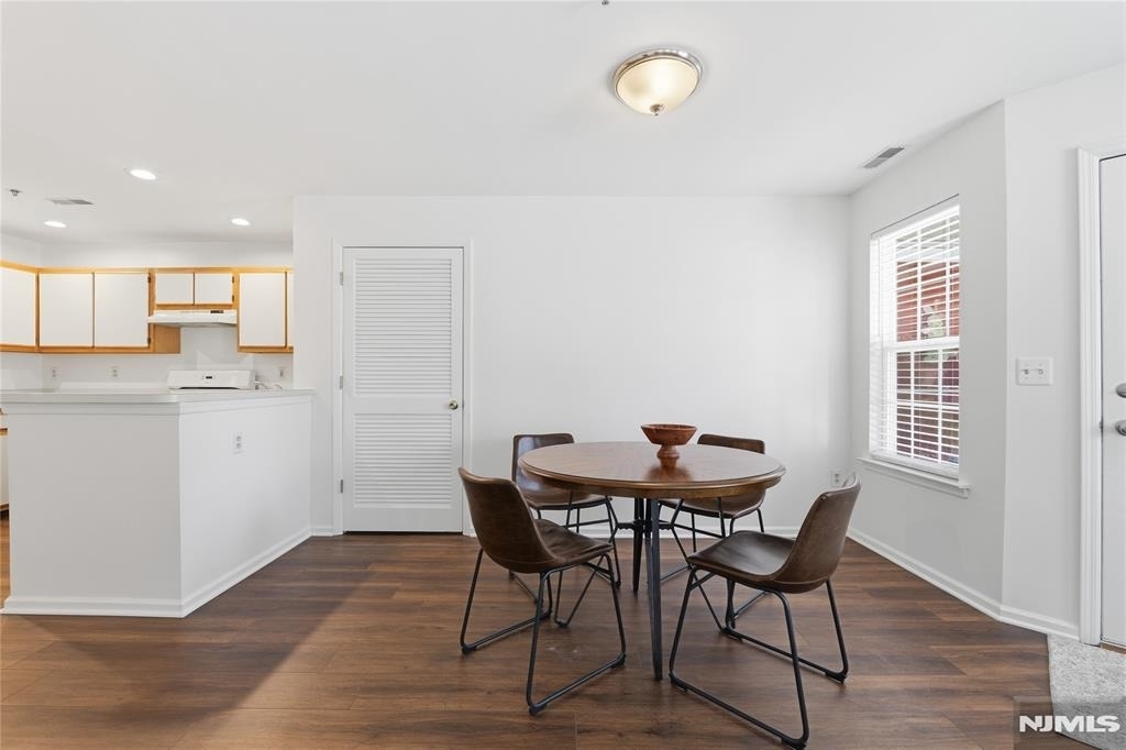 5301 Tudor - Photo 6