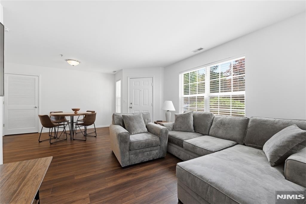 5301 Tudor - Photo 4