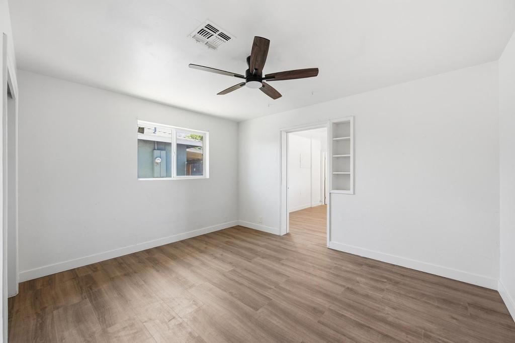 2558 N 40th Street - Photo 13