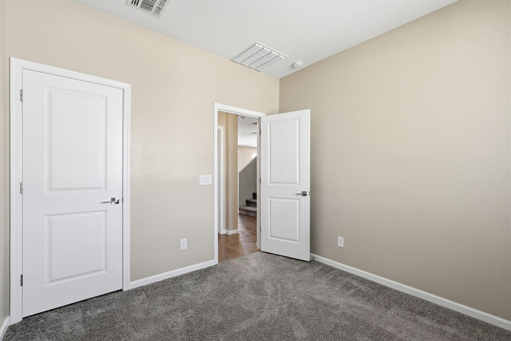 17851 W Daley Lane - Photo 19