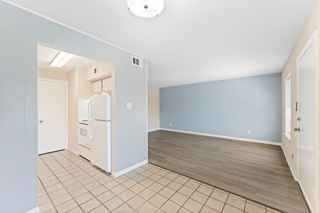3316 Burke Road - Photo 6