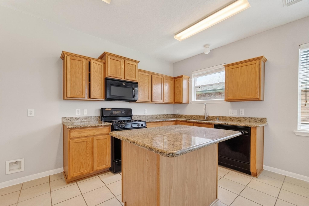 16119 Gavin Lane - Photo 8