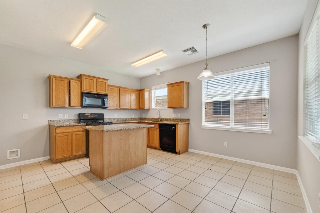 16119 Gavin Lane - Photo 7
