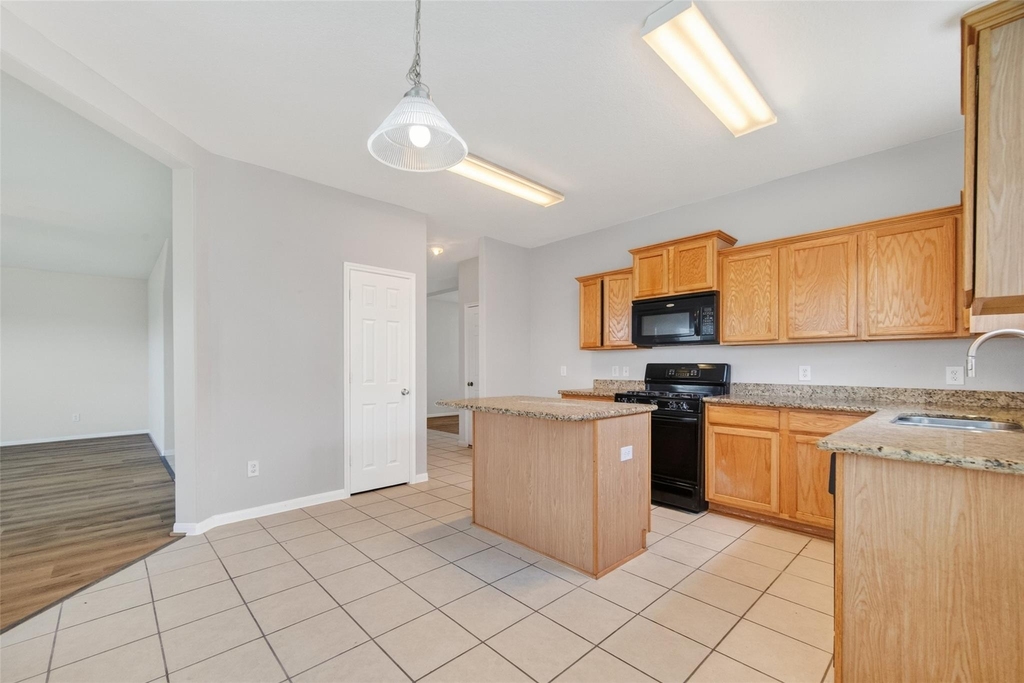 16119 Gavin Lane - Photo 13