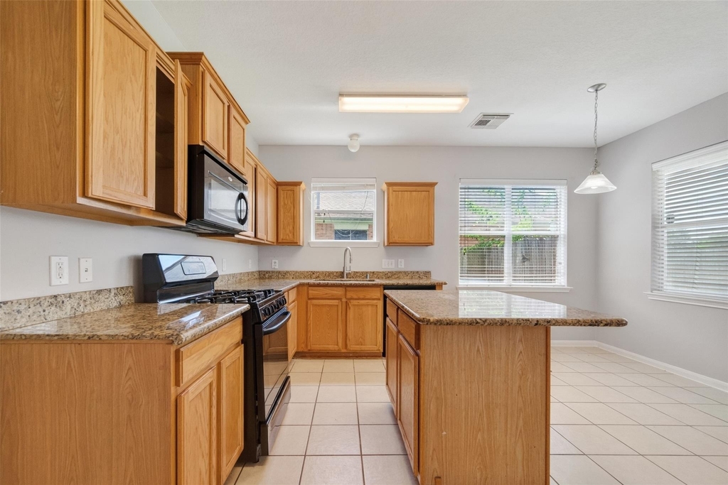 16119 Gavin Lane - Photo 6
