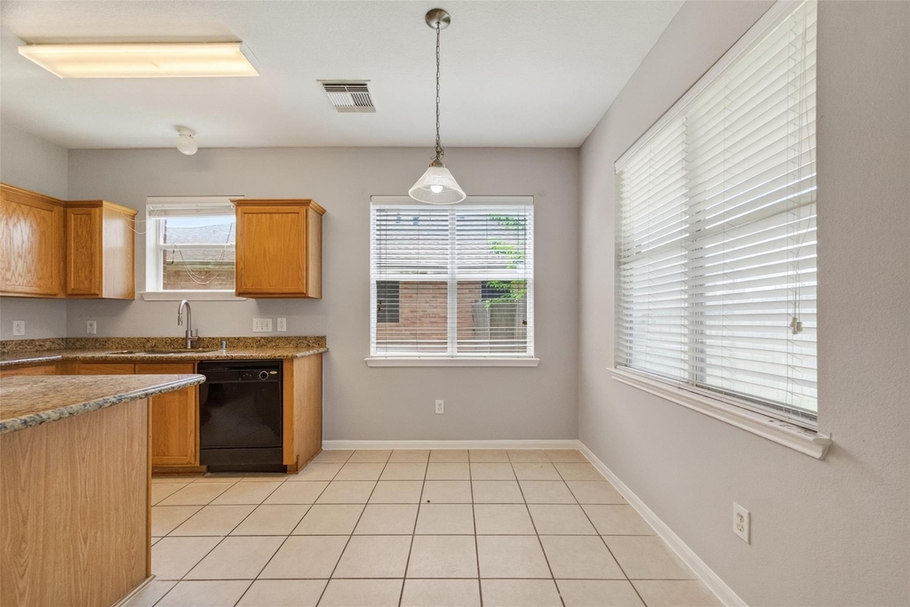 16119 Gavin Lane - Photo 10